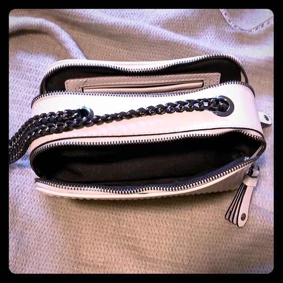 ZARA Basic Collection Purse! - Picture 3 of 5